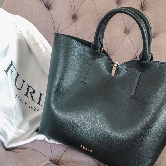 Meet your Posher, Dania - Picture 4 of 5